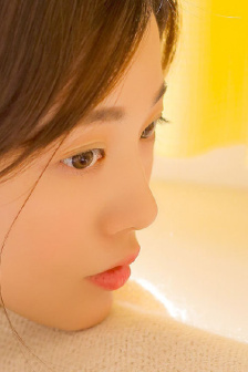 美女脱的黄的全免视频